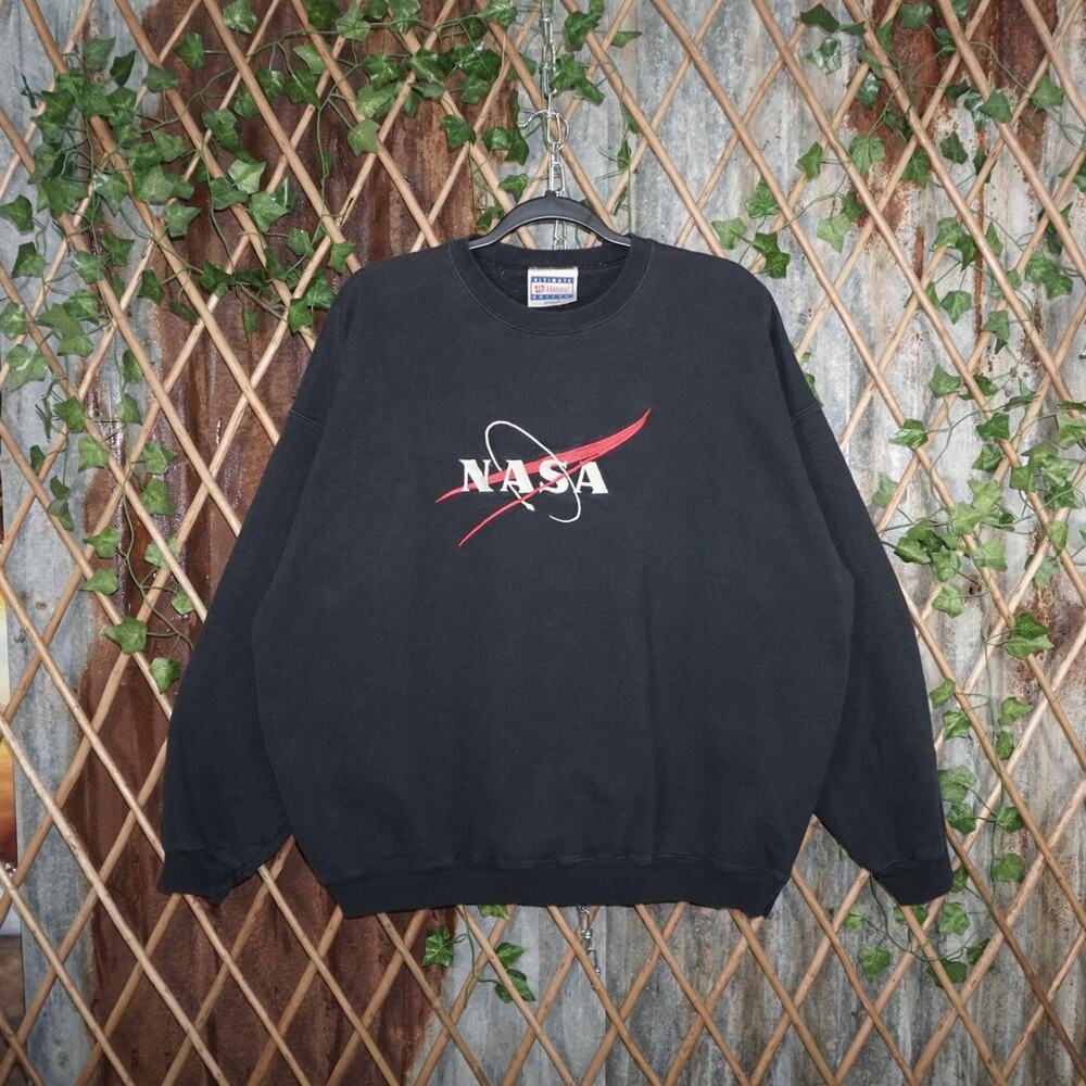 XL - Vintage Y2K American Vintage Sweatshirts embroidered